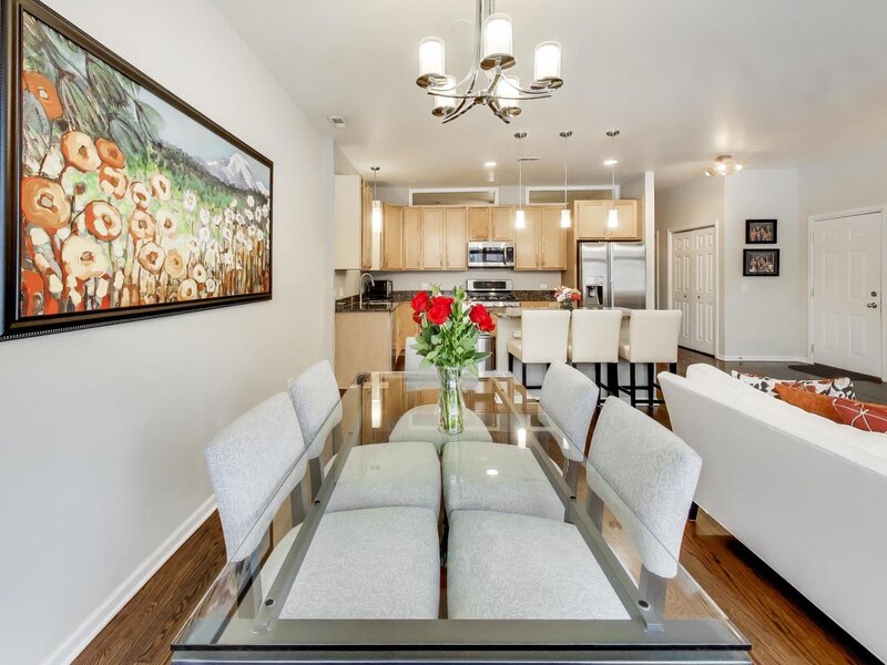 4149 N Kenmore Avenue Chicago IL 60613