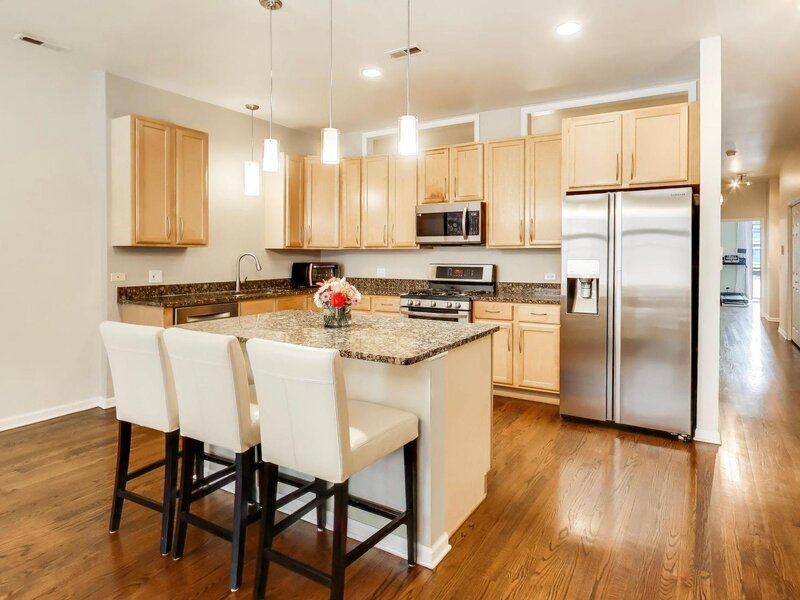 4149 N Kenmore Avenue Chicago IL 60613