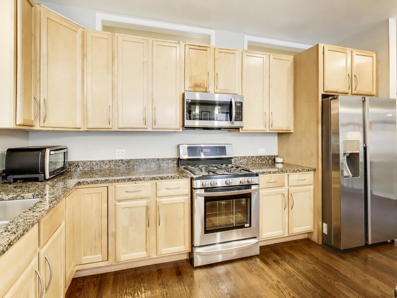 4149 N Kenmore Avenue Chicago IL 60613