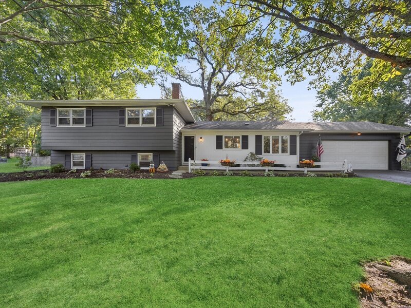 8 College Road Naperville IL 60540