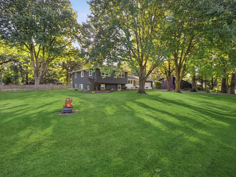 8 College Road Naperville IL 60540