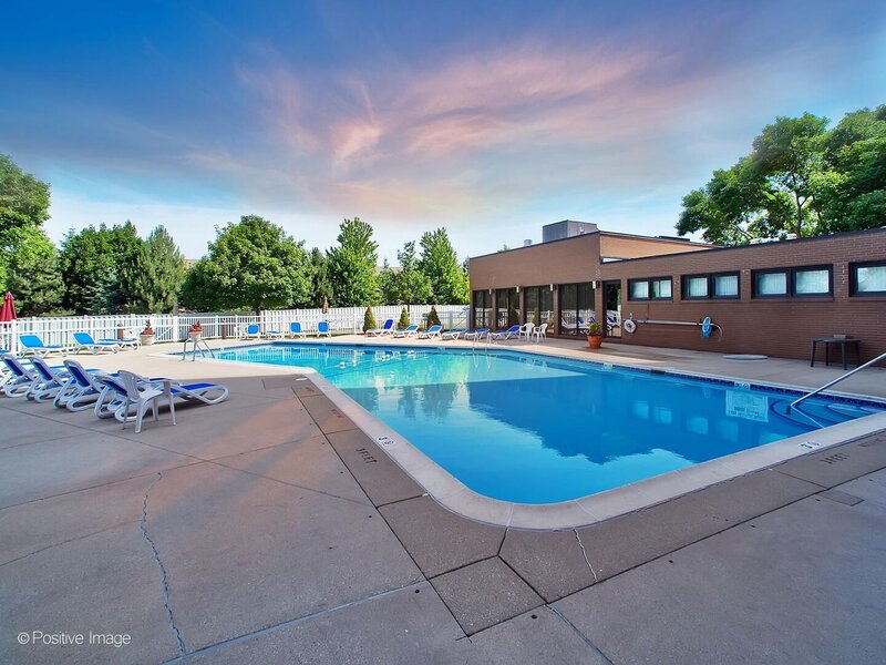 6340 Americana Drive Willowbrook IL 60527