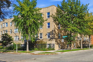 Photo of 6305 N Claremont Avenue Chicago IL 60659 Unit 1