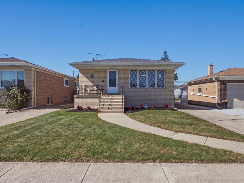 536 Muskegon Avenue Calumet City IL 60409