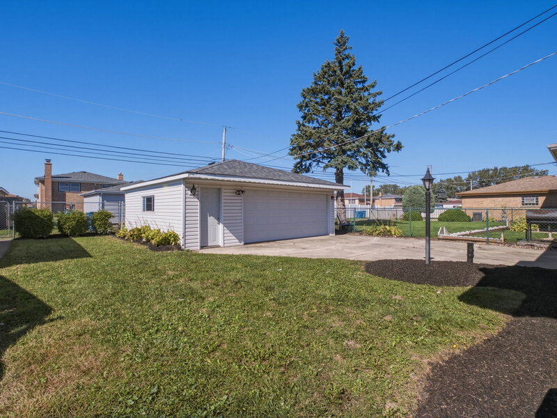 536 Muskegon Avenue Calumet City IL 60409
