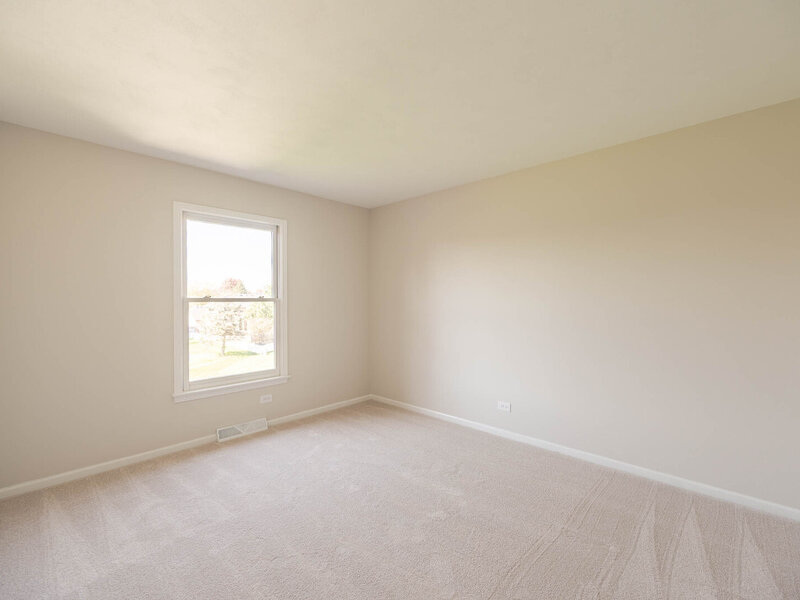 728 Waterside Drive South Elgin IL 60177
