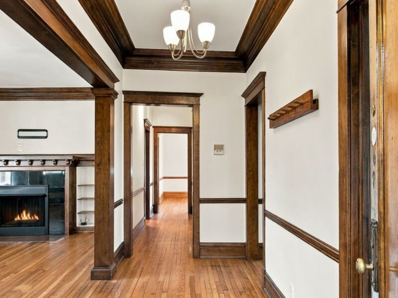 5520 S Cornell Avenue Chicago IL 60637