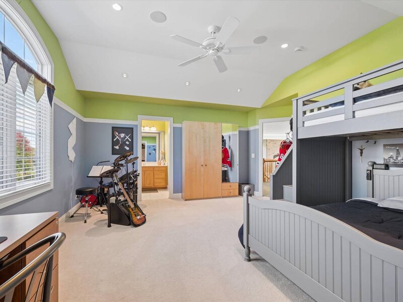 2307 Red Oak Lane Johnsburg IL 60051