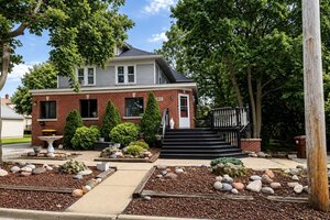 Photo of 817 Blakely Street Woodstock IL 60098