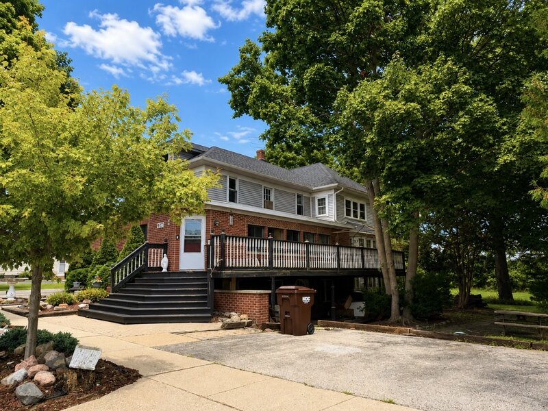 817 Blakely Street Woodstock IL 60098