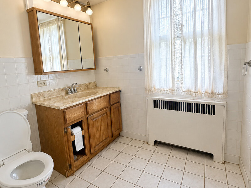 817 Blakely Street Woodstock IL 60098