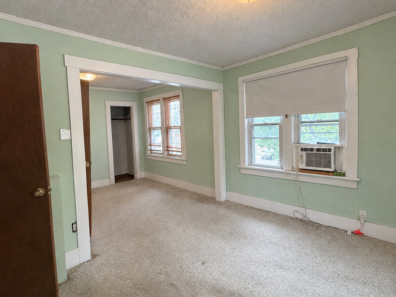 817 Blakely Street Woodstock IL 60098