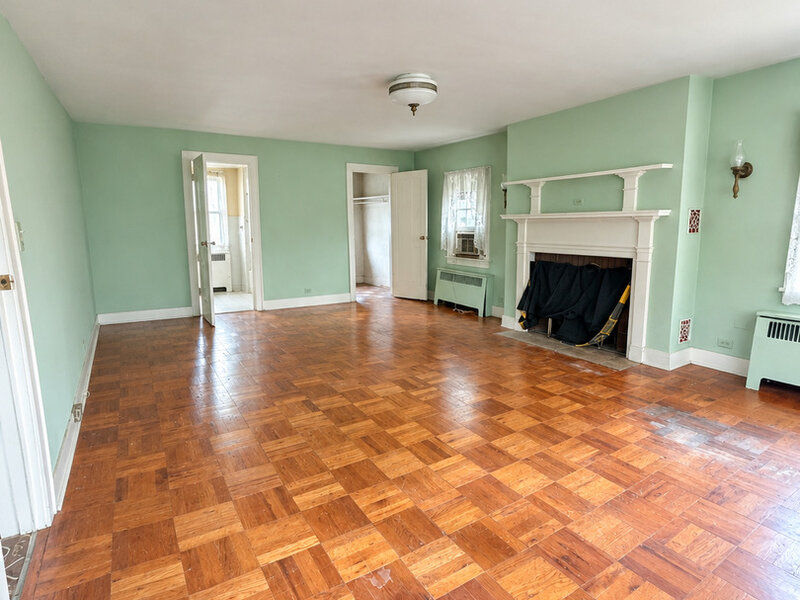 817 Blakely Street Woodstock IL 60098