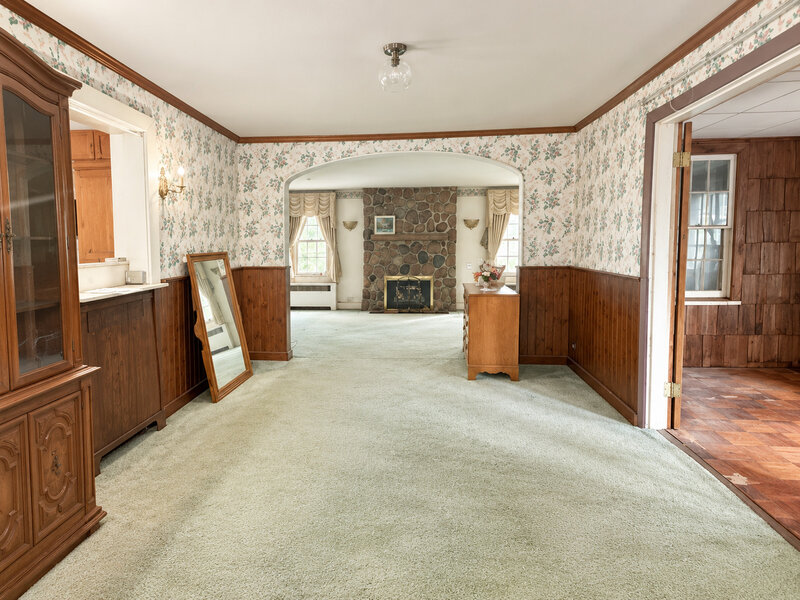 817 Blakely Street Woodstock IL 60098