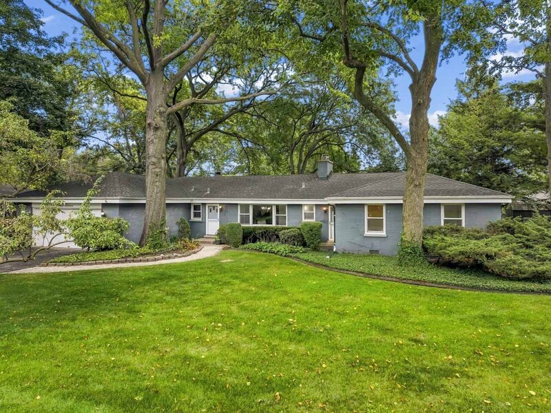 311 N Mac Arthur Boulevard Mount Prospect IL 60056