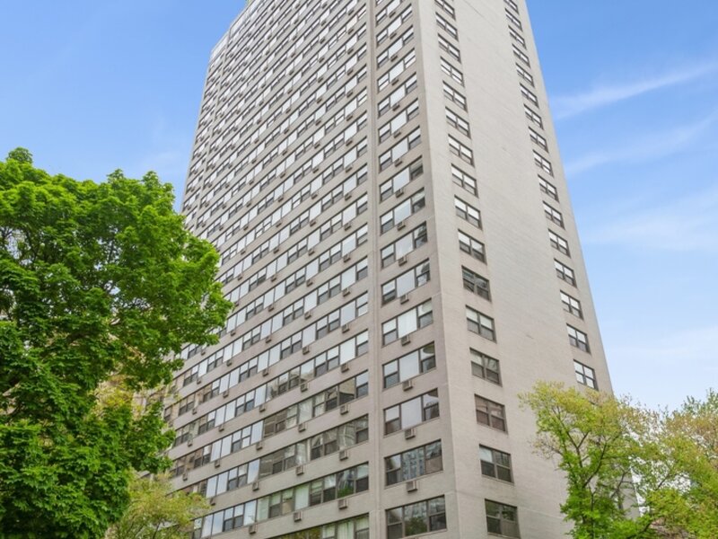 1445 N State Parkway Chicago IL 60610