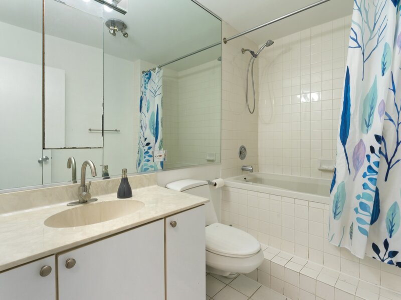 1445 N State Parkway Chicago IL 60610