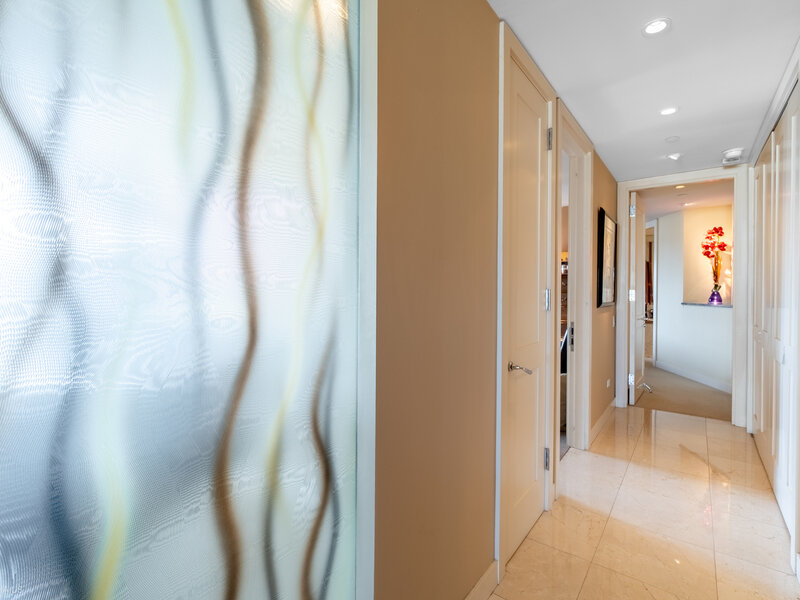111 W Maple Street Chicago IL 60610