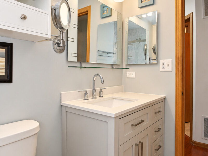 570 Springbrook Trail Oswego IL 60543