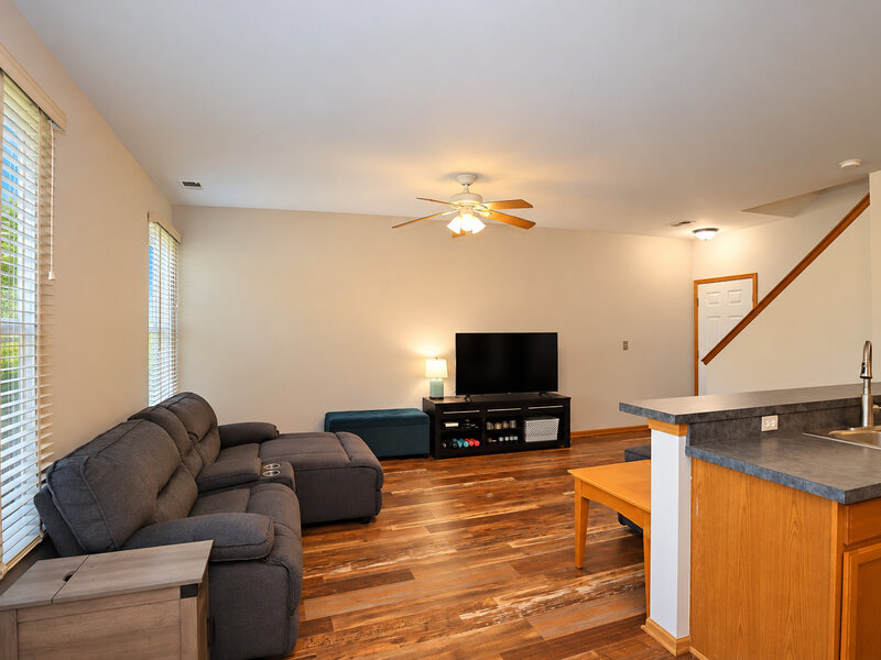 570 Springbrook Trail Oswego IL 60543