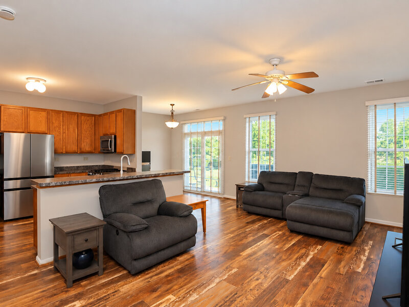 570 Springbrook Trail Oswego IL 60543
