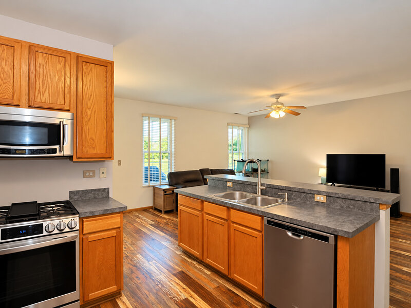 570 Springbrook Trail Oswego IL 60543