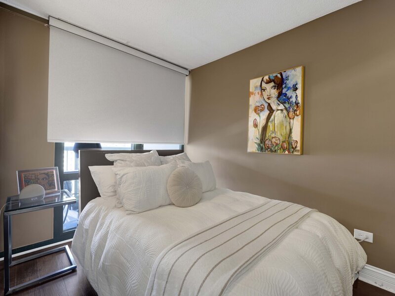 111 W Maple Street Chicago IL 60610
