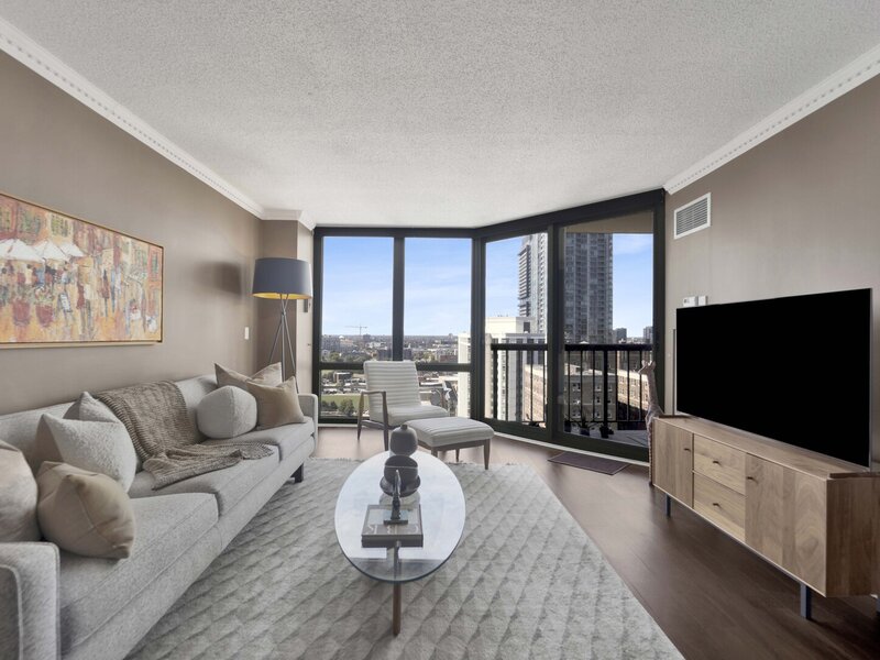 111 W Maple Street Chicago IL 60610