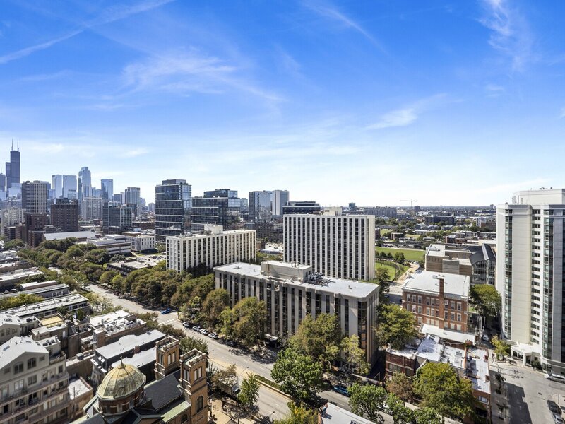 111 W Maple Street Chicago IL 60610