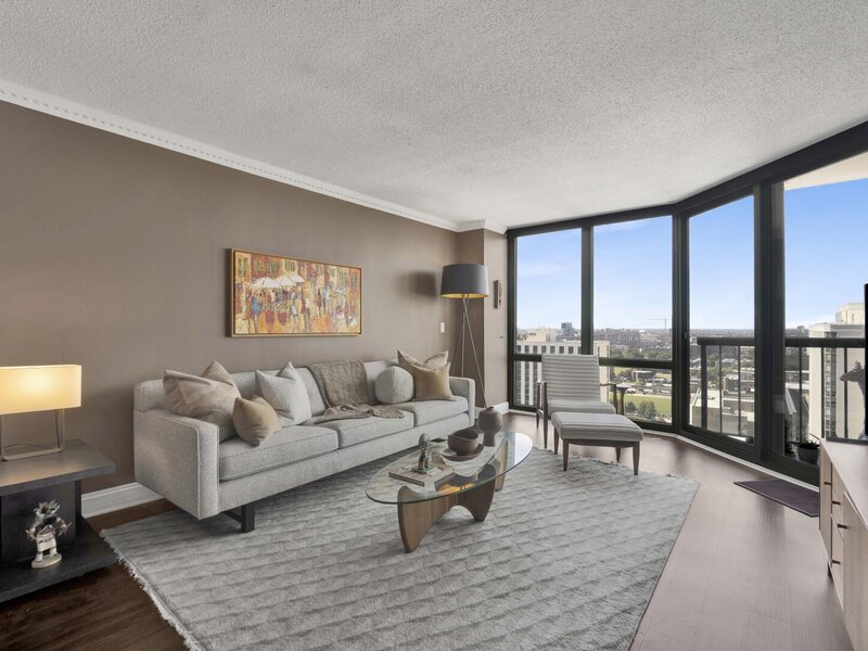111 W Maple Street Chicago IL 60610