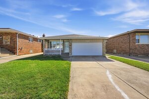 Photo of 1111 Herbert Breclaw Drive Calumet City IL 60409