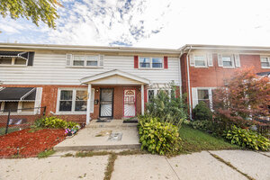 Photo of 7929 S Greenwood Avenue Chicago IL 60619