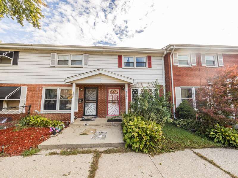 7929 S Greenwood Avenue Chicago IL 60619