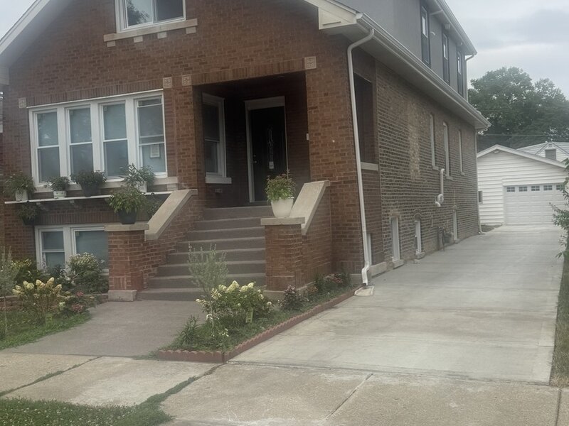 1612 S Scoville Avenue Berwyn IL 60402