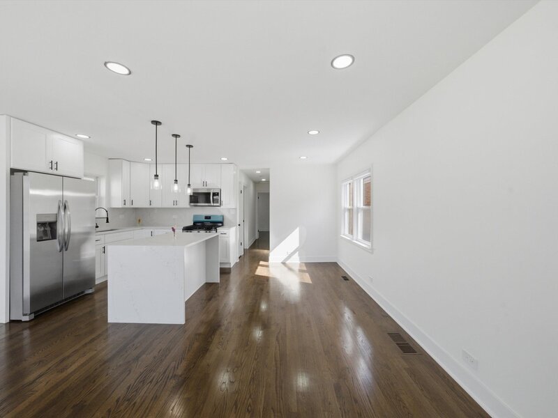 5711 S Mayfield Avenue Chicago IL 60638