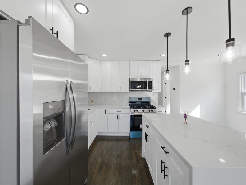 5711 S Mayfield Avenue Chicago IL 60638