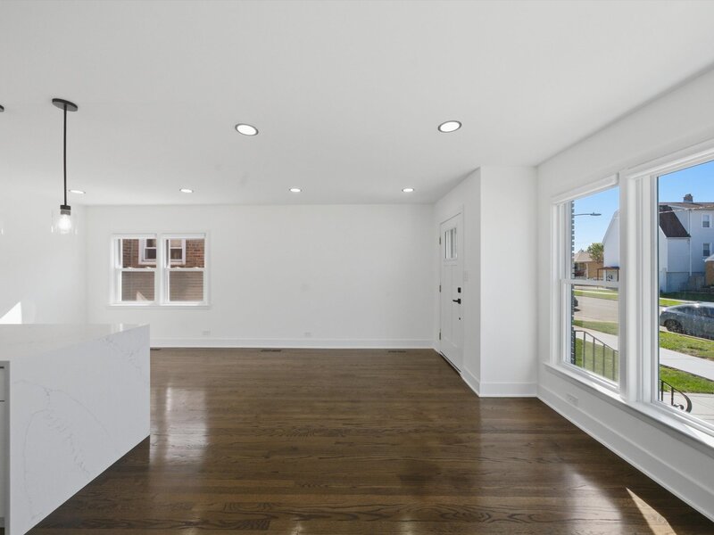5711 S Mayfield Avenue Chicago IL 60638