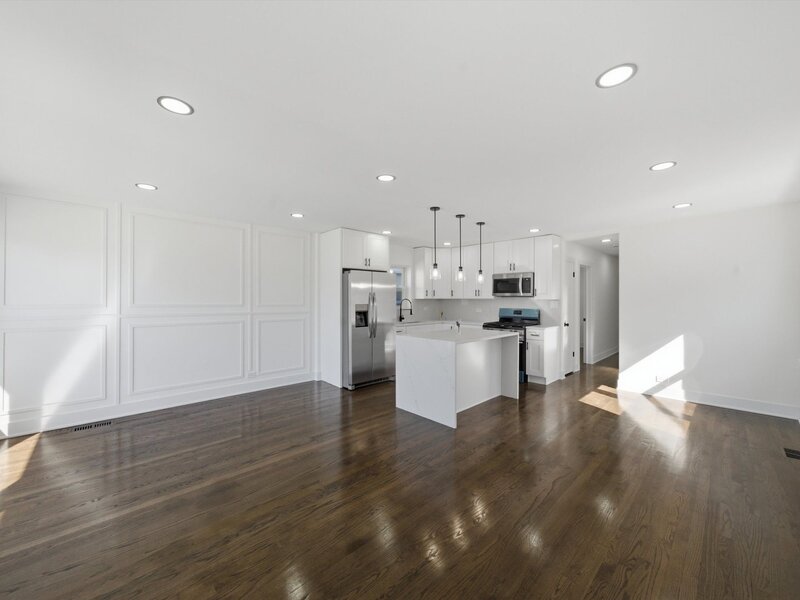 5711 S Mayfield Avenue Chicago IL 60638