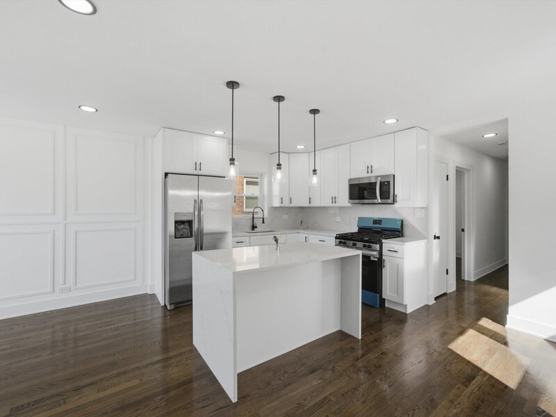 5711 S Mayfield Avenue Chicago IL 60638