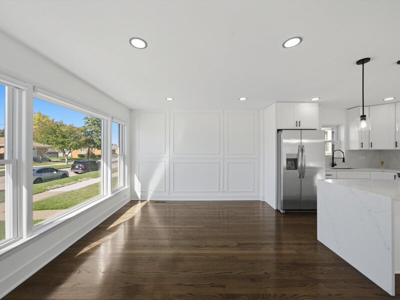5711 S Mayfield Avenue Chicago IL 60638