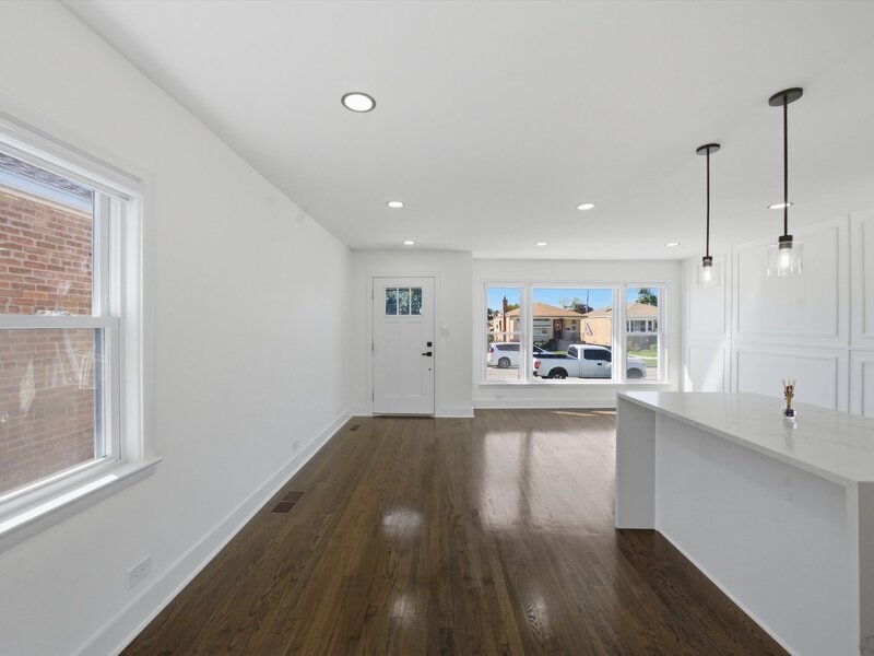 5711 S Mayfield Avenue Chicago IL 60638