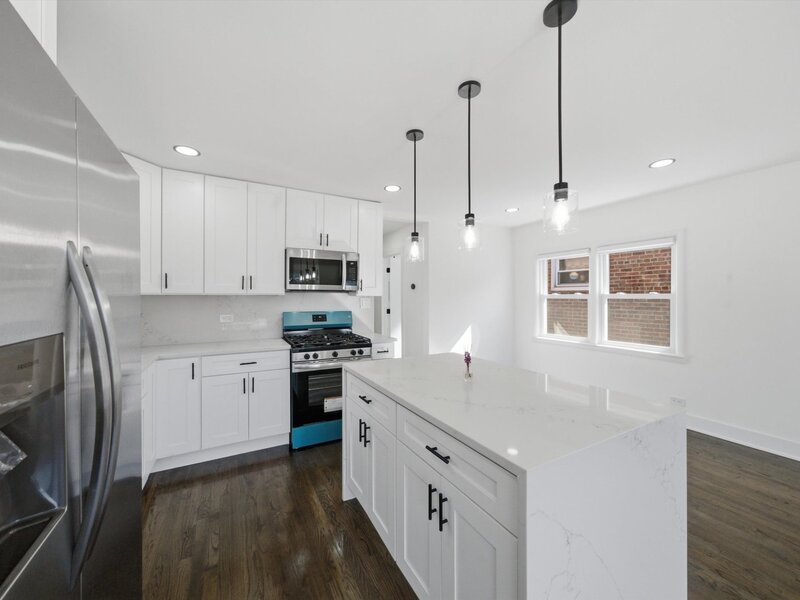 5711 S Mayfield Avenue Chicago IL 60638