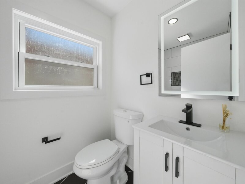 5711 S Mayfield Avenue Chicago IL 60638