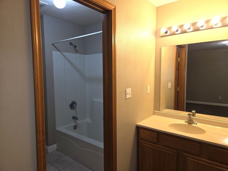 7069 Mullinshire Way Machesney Park IL 61115