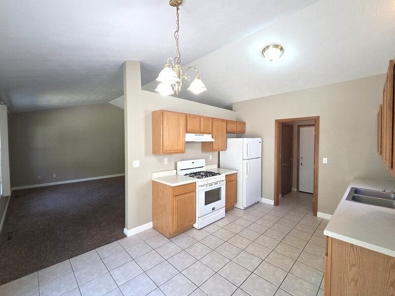 7069 Mullinshire Way Machesney Park IL 61115