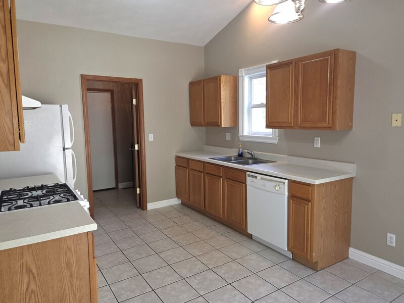7069 Mullinshire Way Machesney Park IL 61115