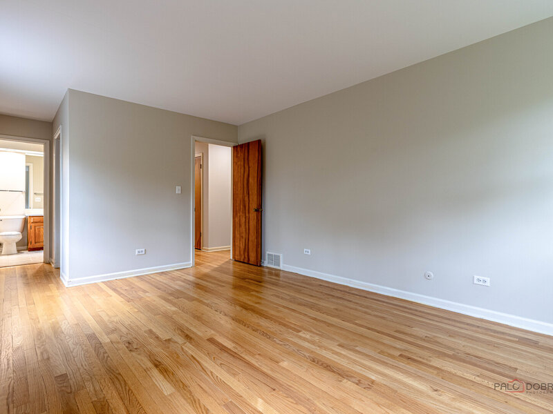 1495 Northwoods Circle Deerfield IL 60015