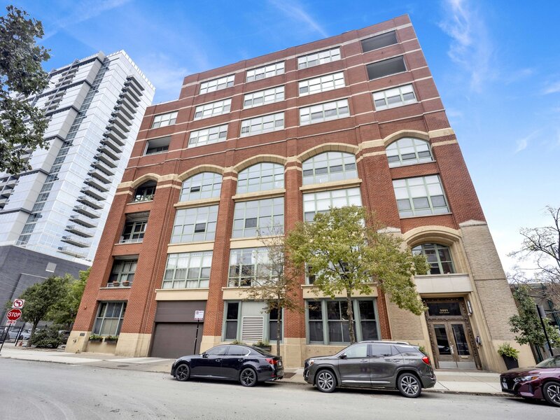 2001 S Calumet Street Chicago IL 60616
