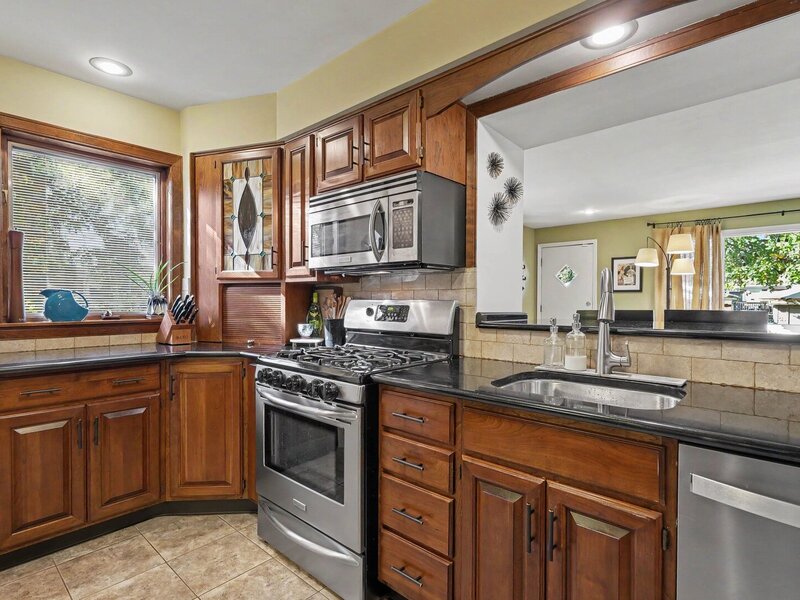 2342 S 3rd Avenue North Riverside IL 60546