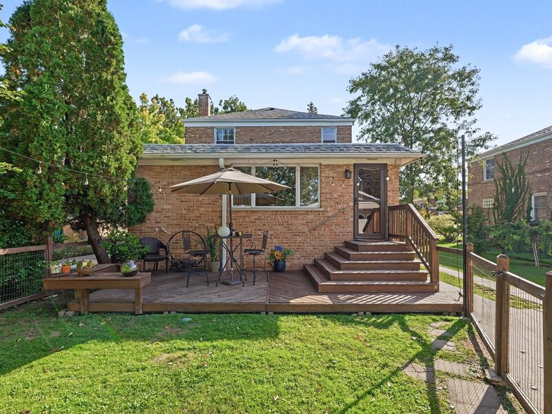 2342 S 3rd Avenue North Riverside IL 60546